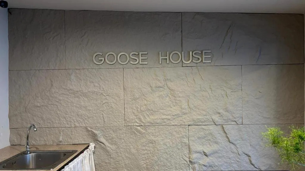 THE GOOSE HOUSE UBON