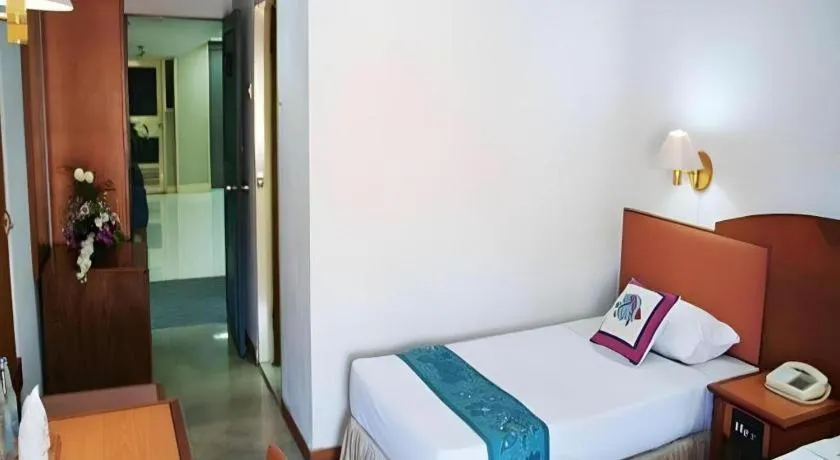 Bed in Sahid Kawanua Hotel