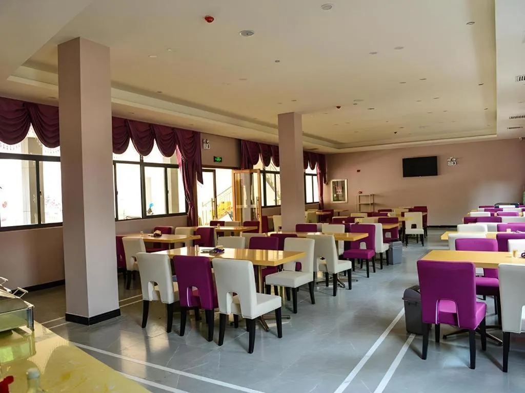 Lavande Hotel·Xishuangbanna Jinghong Songkran Square