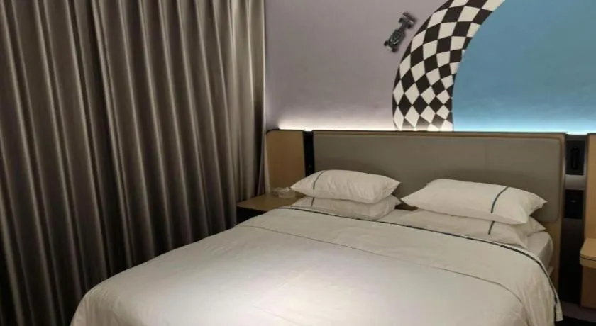 Bed in City Comfort Inn Yulin Bobai Pedestrian Street