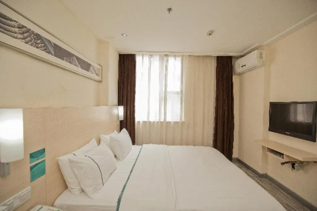 Bed in City Comfort Inn Yulin Bobai Pedestrian Street
