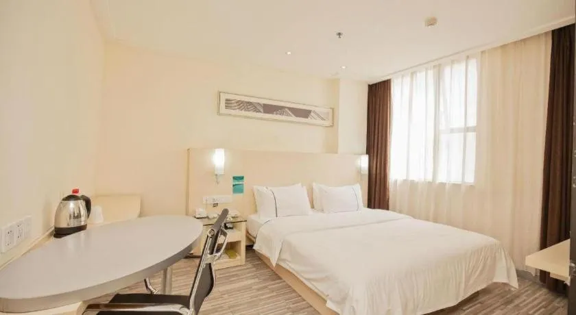 Bed in City Comfort Inn Yulin Bobai Pedestrian Street