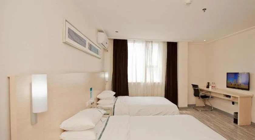 Bed in City Comfort Inn Yulin Bobai Pedestrian Street