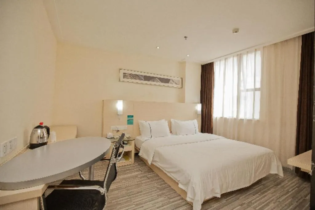 Bed in City Comfort Inn Yulin Bobai Pedestrian Street