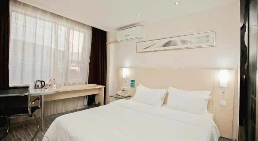 Bed in City Comfort Inn Yulin Bobai Pedestrian Street