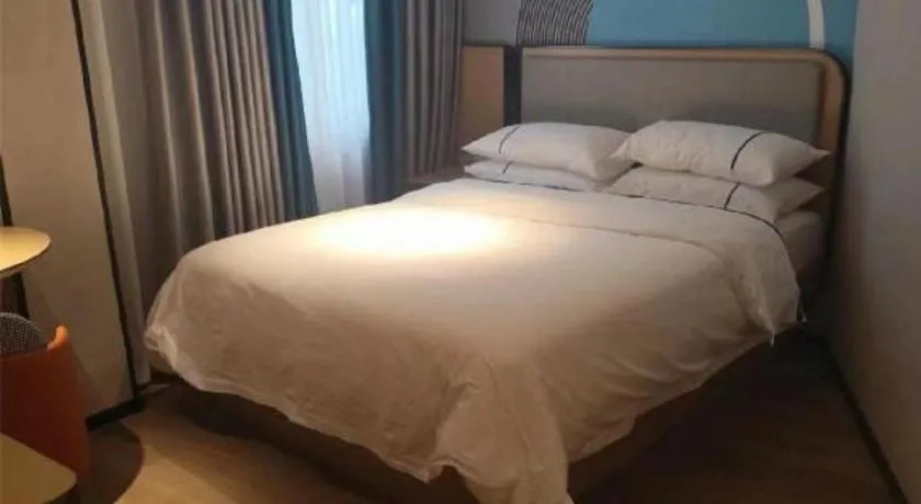 Bed in City Comfort Inn Yulin Bobai Pedestrian Street