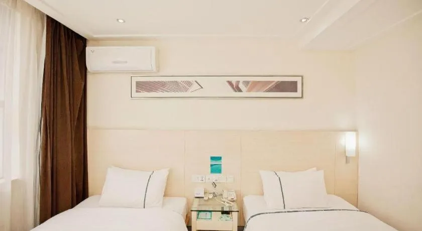 Bed in City Comfort Inn Yulin Bobai Pedestrian Street