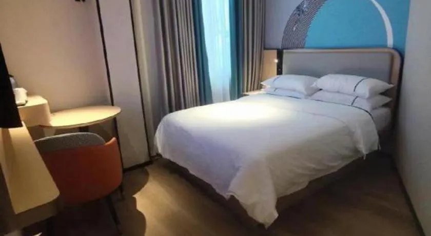 Bed in City Comfort Inn Yulin Bobai Pedestrian Street