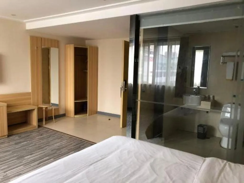 Bed in City Comfort Inn Chibi Railway Station