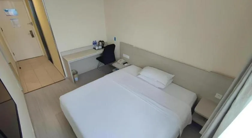 Hanting Hotel Beijing Guomao Sihui