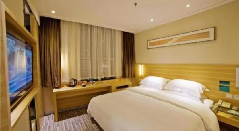 Bed in City Comfort Inn Zhongshan Shaxi Starbao Rosewood Expo City