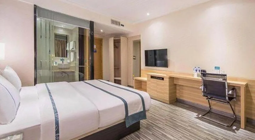 Bed in City Comfort Inn Wuzhou Wangcheng Square