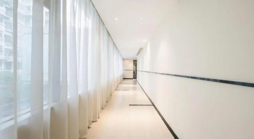 Bed in City Comfort Inn Wuzhou Wangcheng Square