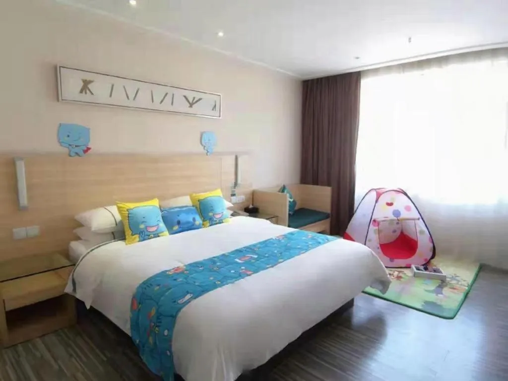 Bed in City Comfort Inn Wuzhou Wangcheng Square
