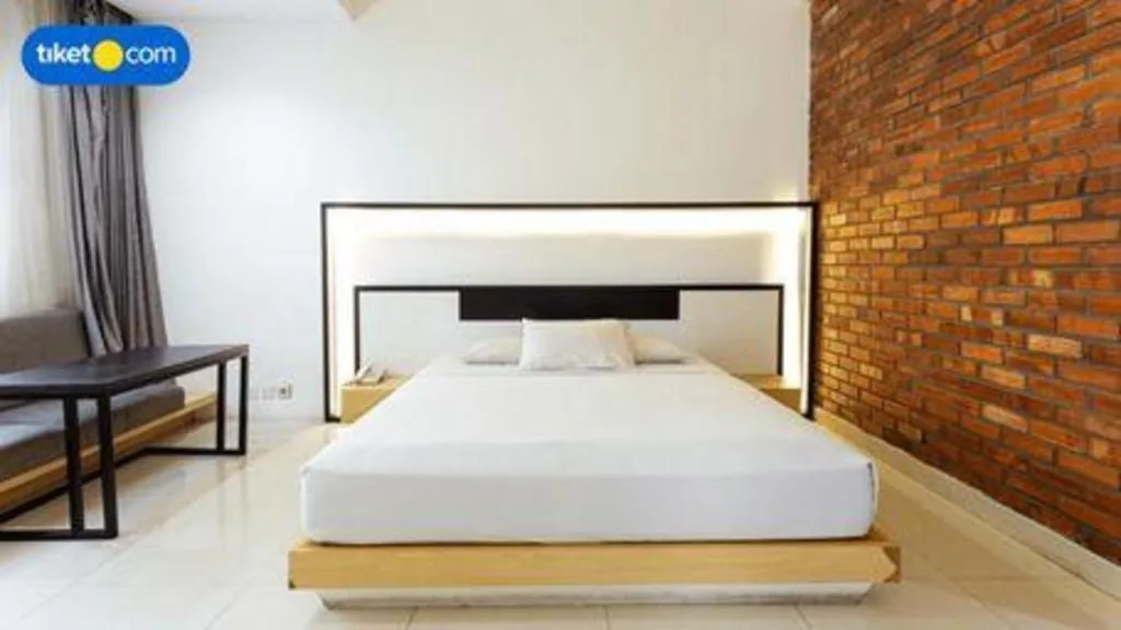 Bed in Buana Lestari Hotel