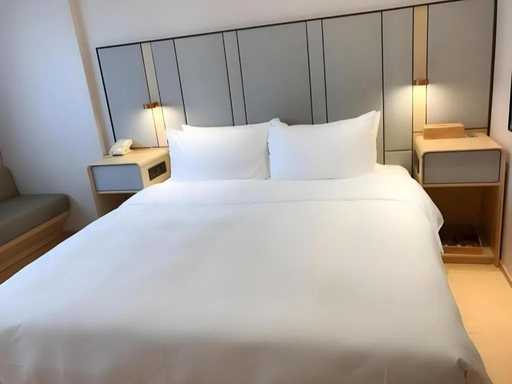 JI Hotel Dalian Xinghai Park