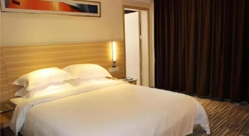 Bed in City Comfort Inn Wuhan Miaoshan