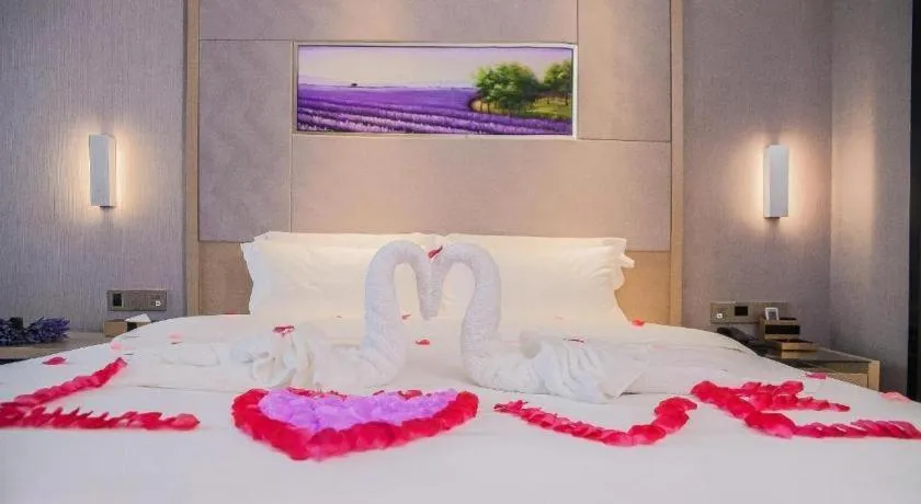 Bed in Lavande Hotel Jinzhou Gong'an RT-Mart Chinese Medicine Hospital