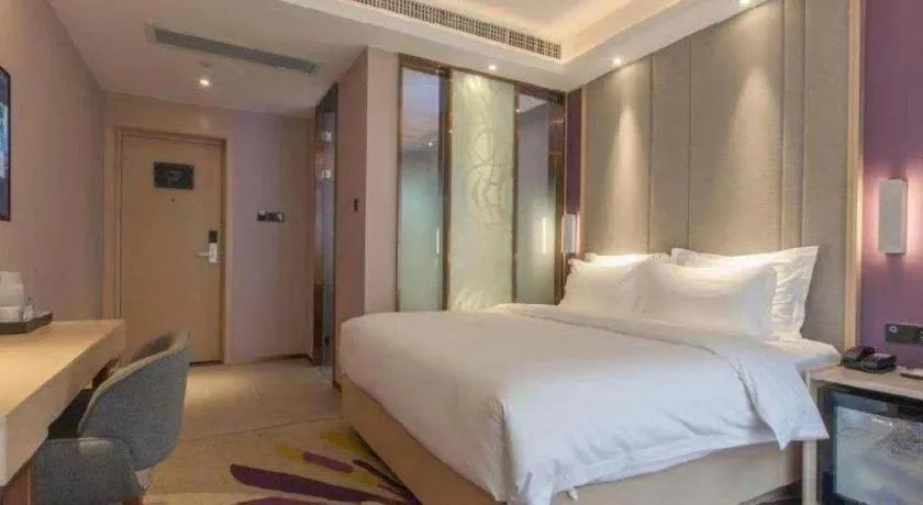 Bed in Lavande Hotel Jinzhou Gong'an RT-Mart Chinese Medicine Hospital