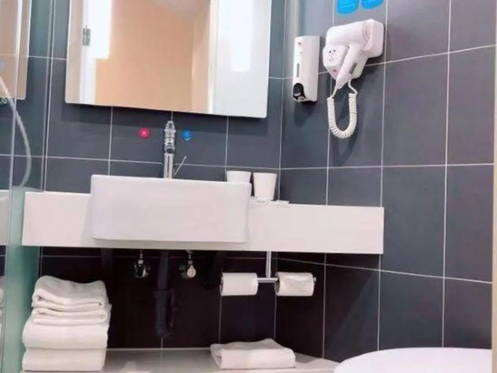 Hanting Hotel Harbin Xidazhi Street