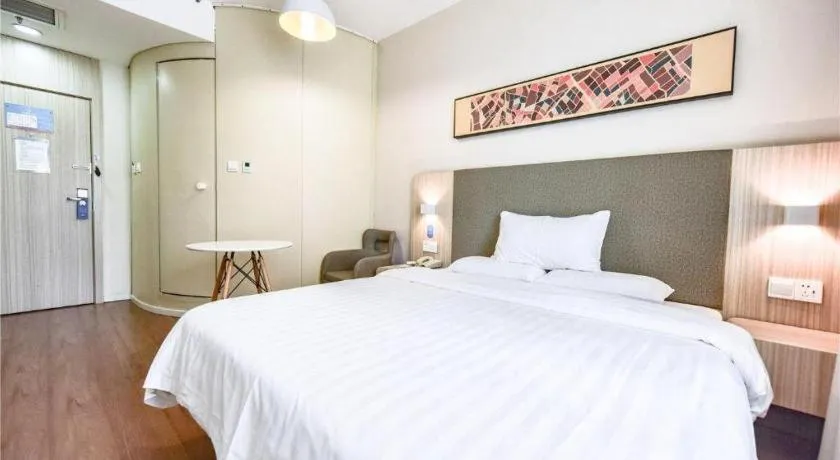 Hanting Hotel Harbin Xidazhi Street