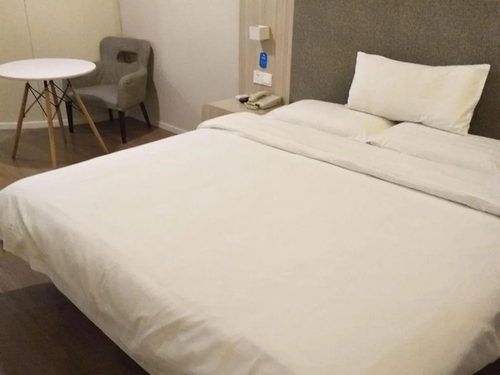 Hanting Hotel Harbin Xidazhi Street