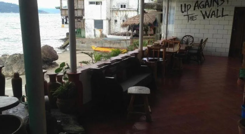 Harleys Pub and Hotel