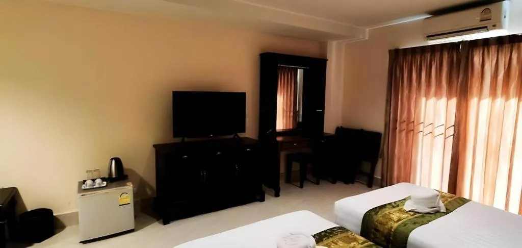 Bed in Rayong Lanna Hotel