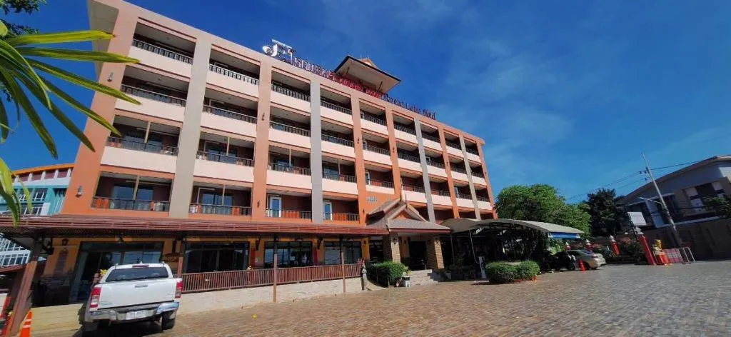 Rayong Lanna Hotel