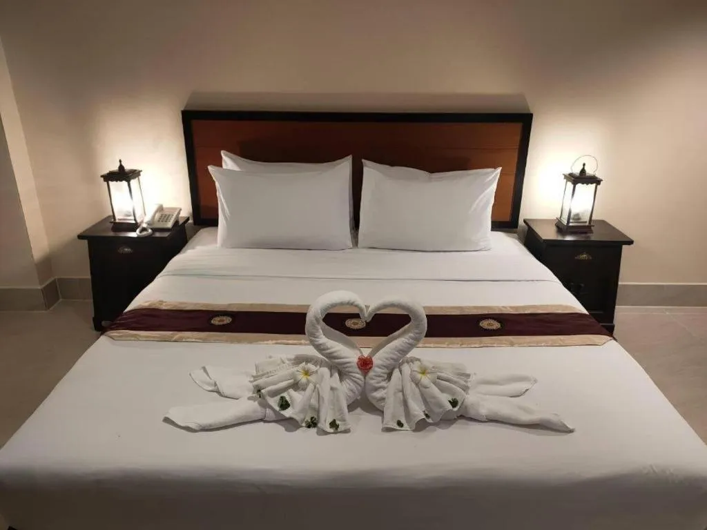 Bed in Rayong Lanna Hotel