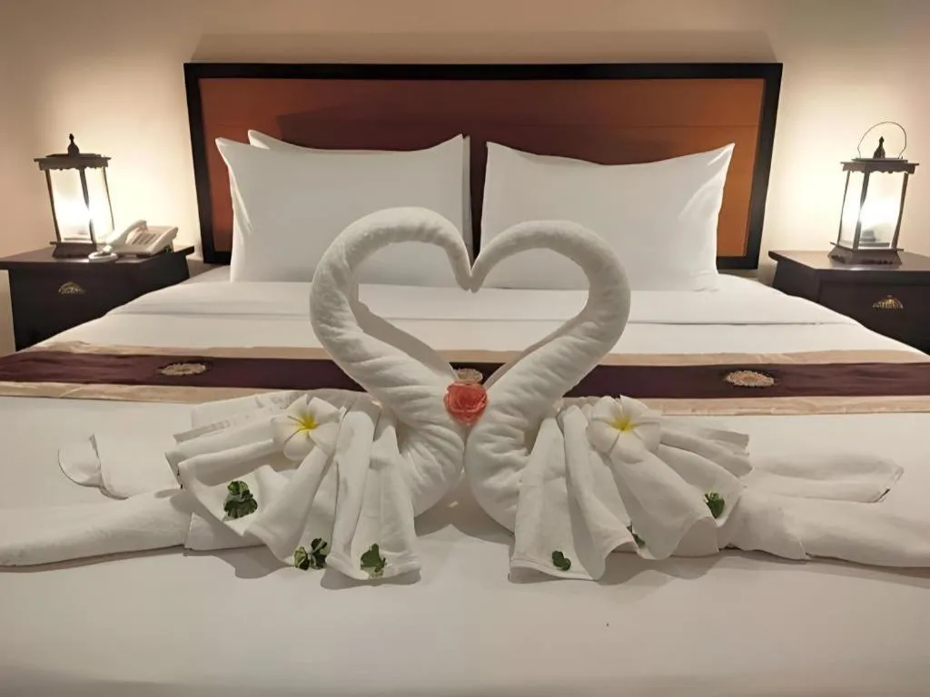 Bed in Rayong Lanna Hotel