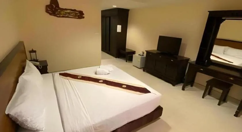 Bed in Rayong Lanna Hotel