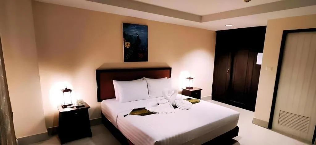 Bed in Rayong Lanna Hotel