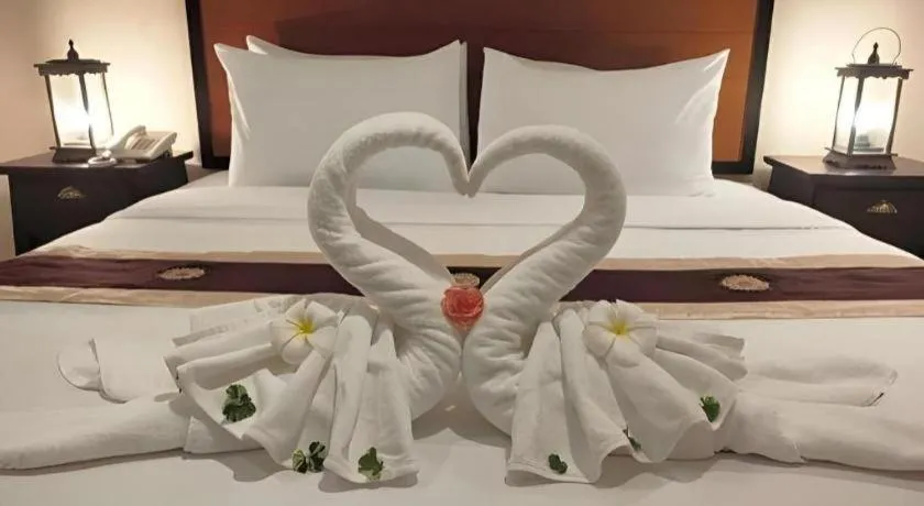 Bed in Rayong Lanna Hotel