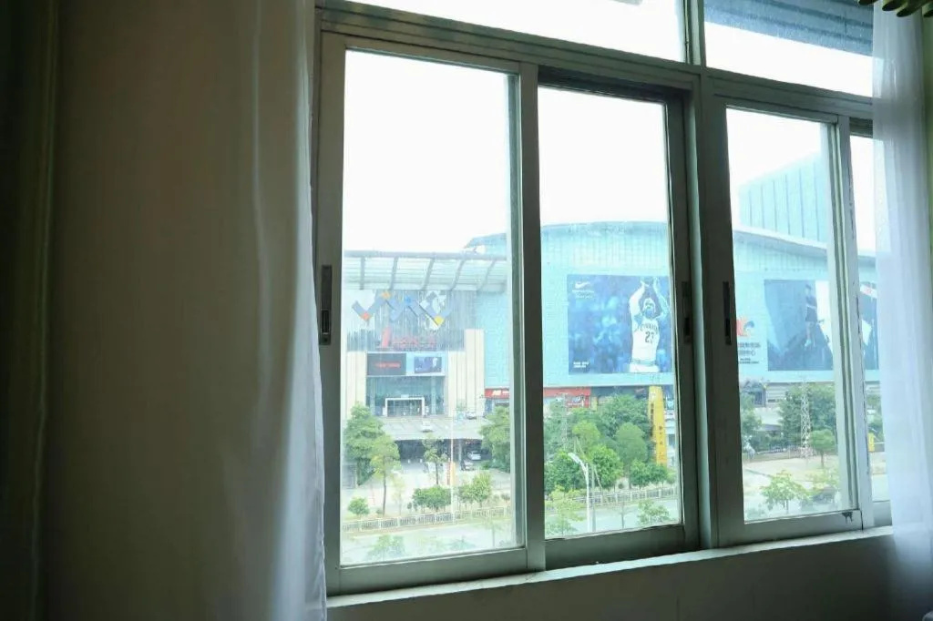 Yi Mi Hotel Shenzhen Longgang Pinghu South China City