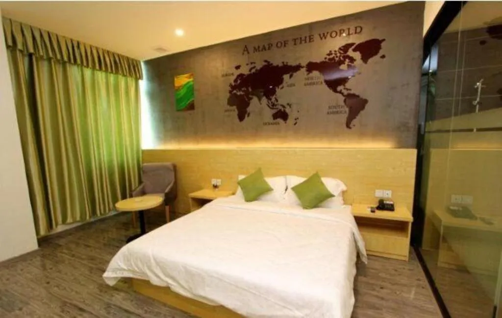Bed in Yi Mi Hotel Shenzhen Longgang Pinghu South China City