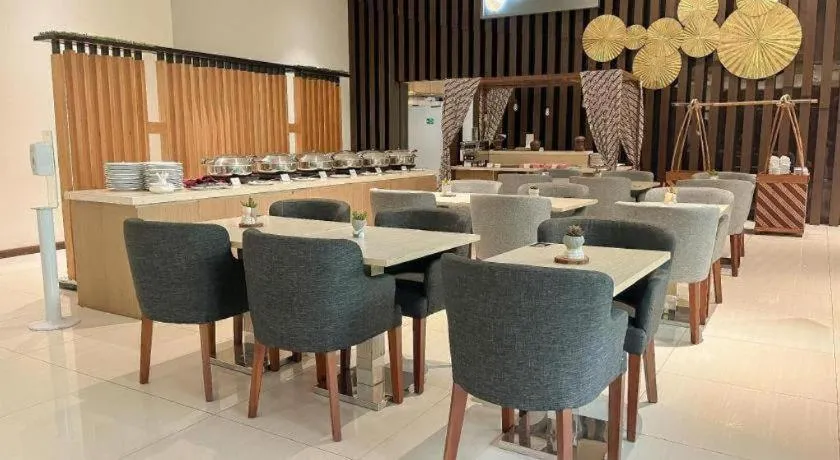 Horison Nindya Semarang