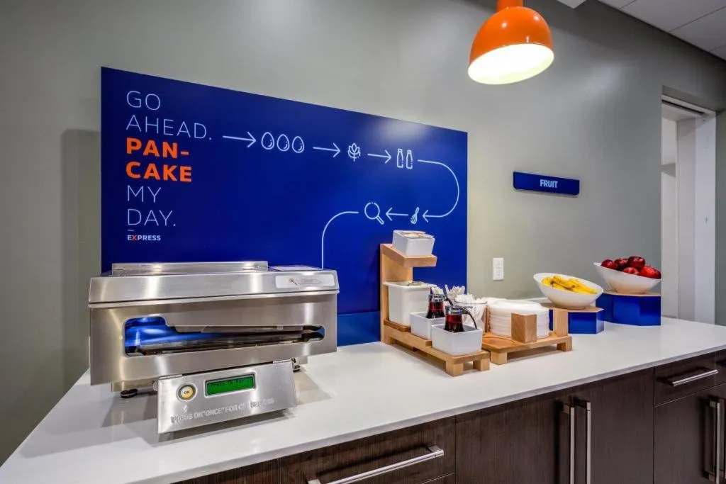 Holiday Inn Express & Suite Milroy - Reedsville By IHG