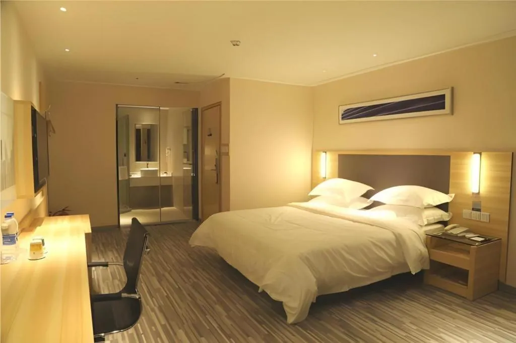 Bed in City Comfort Inn Baiyun Avenue North Metro Station Baiyunbao