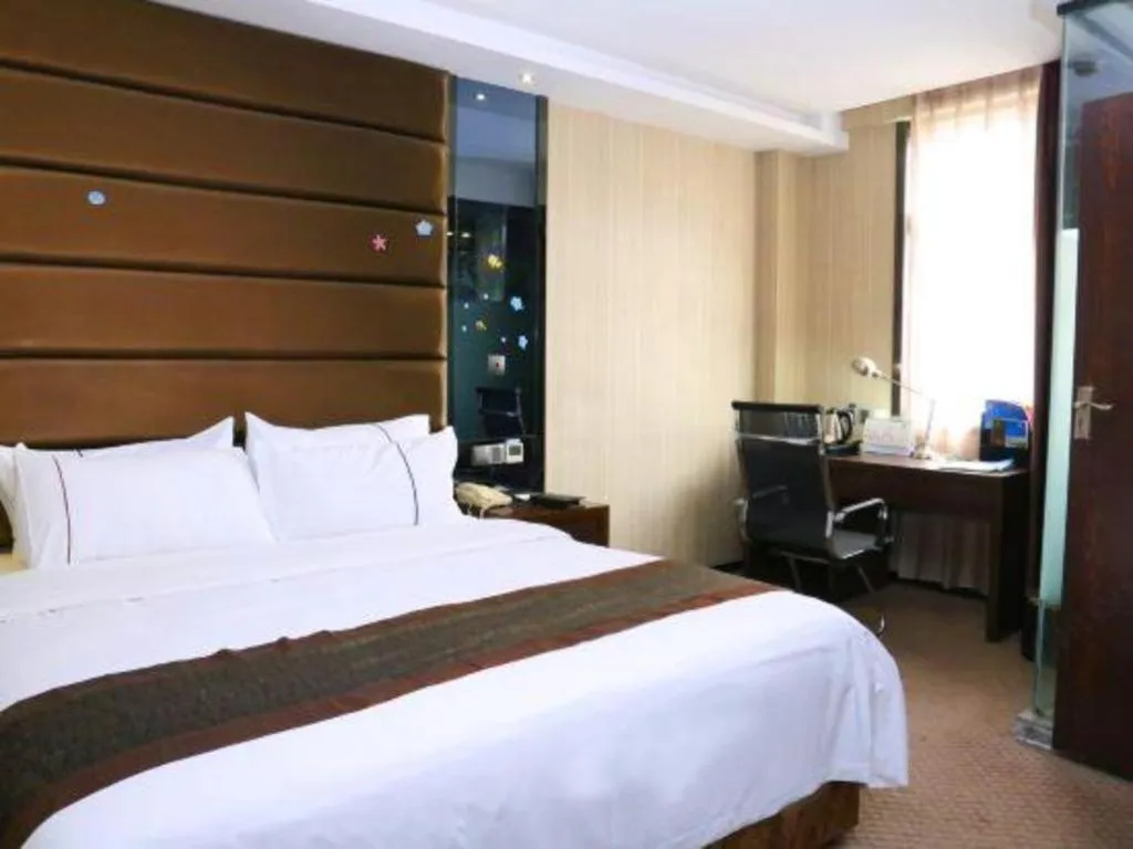 Bed in Liwan International Hotel Chengdu