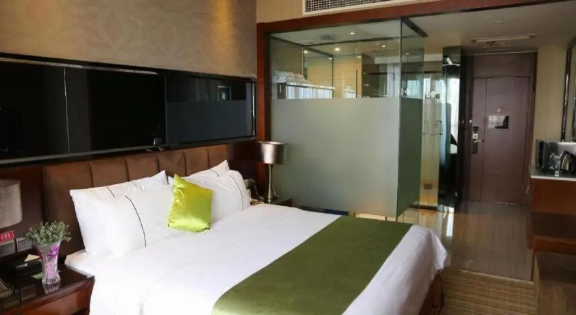 Bed in Liwan International Hotel Chengdu