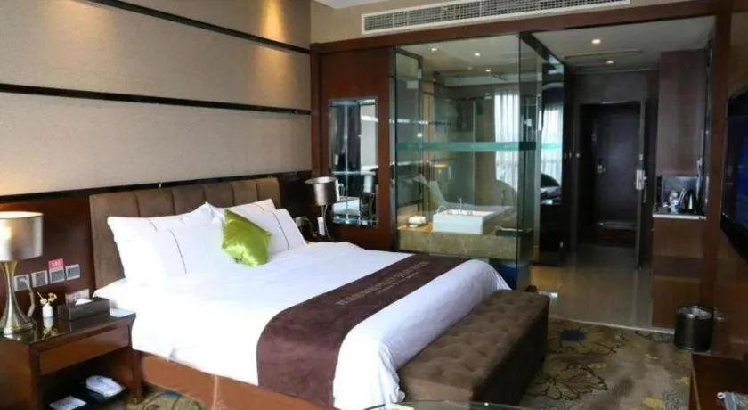Bed in Liwan International Hotel Chengdu