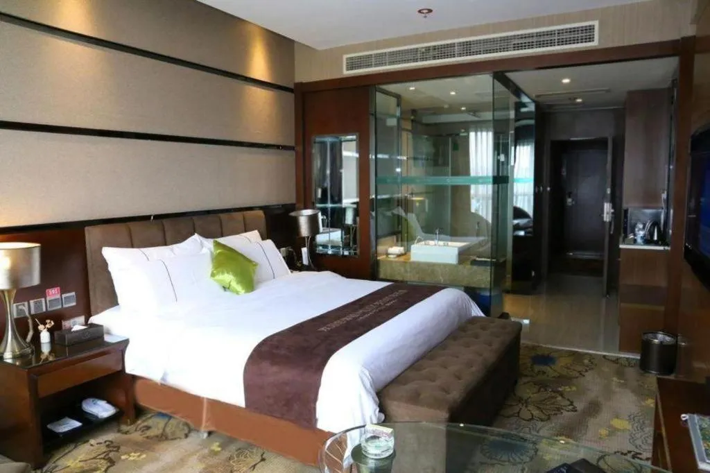 Bed in Liwan International Hotel Chengdu
