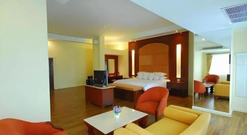 Bed in Hip Hotel Bangkok