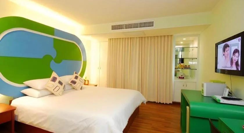 Bed in Hip Hotel Bangkok