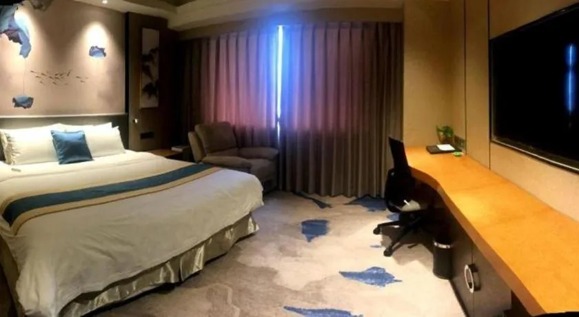 Bed in Yantai Bihai Hotel