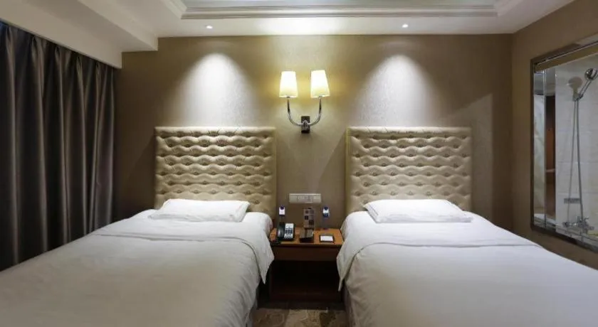 Bed in Yantai Bihai Hotel