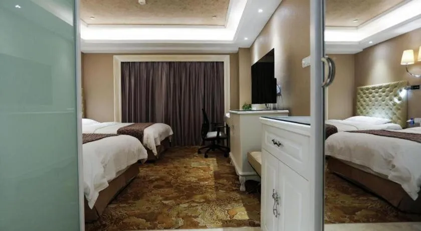 Bed in Yantai Bihai Hotel