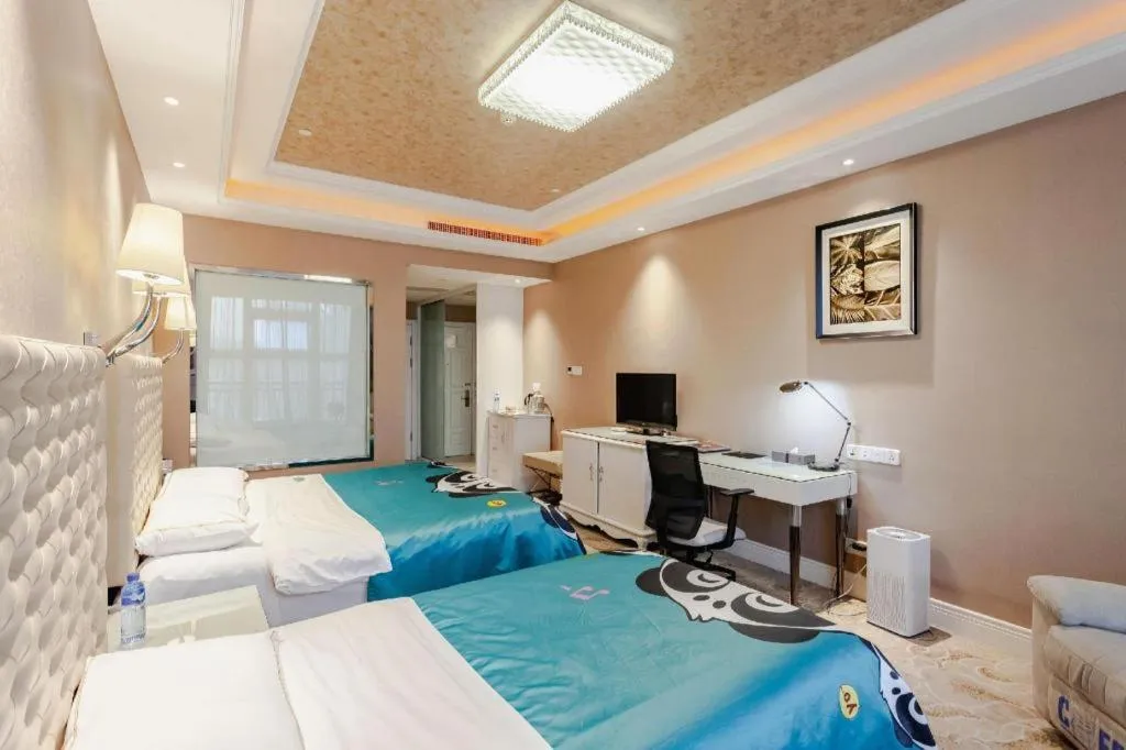 Bed in Yantai Bihai Hotel