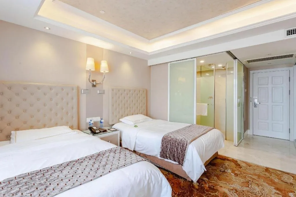 Bed in Yantai Bihai Hotel